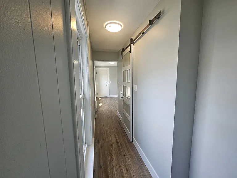 17 Holland Ave #3 — Photo 5