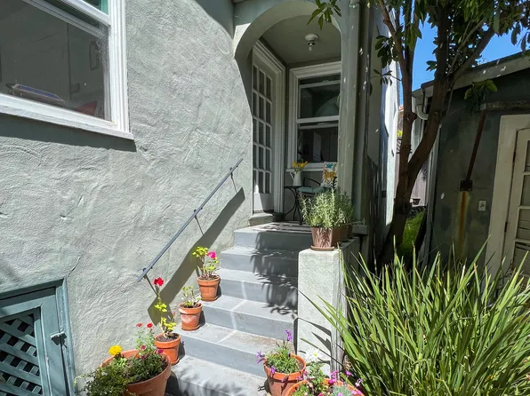 1229A Oxford St, Berkeley, CA 94709