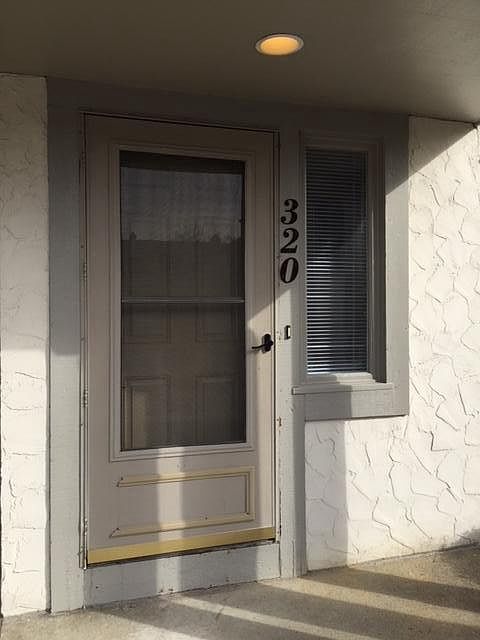 1st image of 320 Saint Andrews Dr
