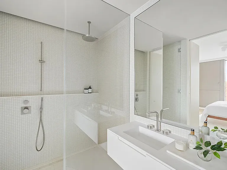 251 W 14th St #5C — Photo 17