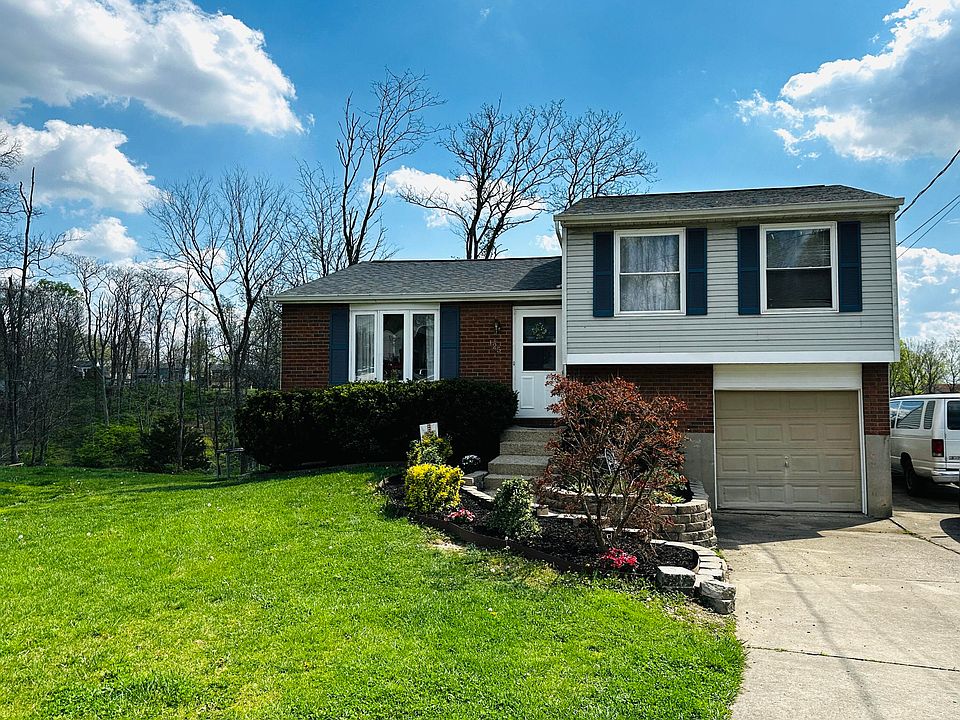 1st image of 125 Crystal Lake Dr