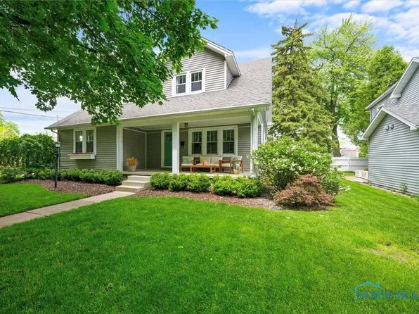 121 W 5th St, Perrysburg, OH 43551