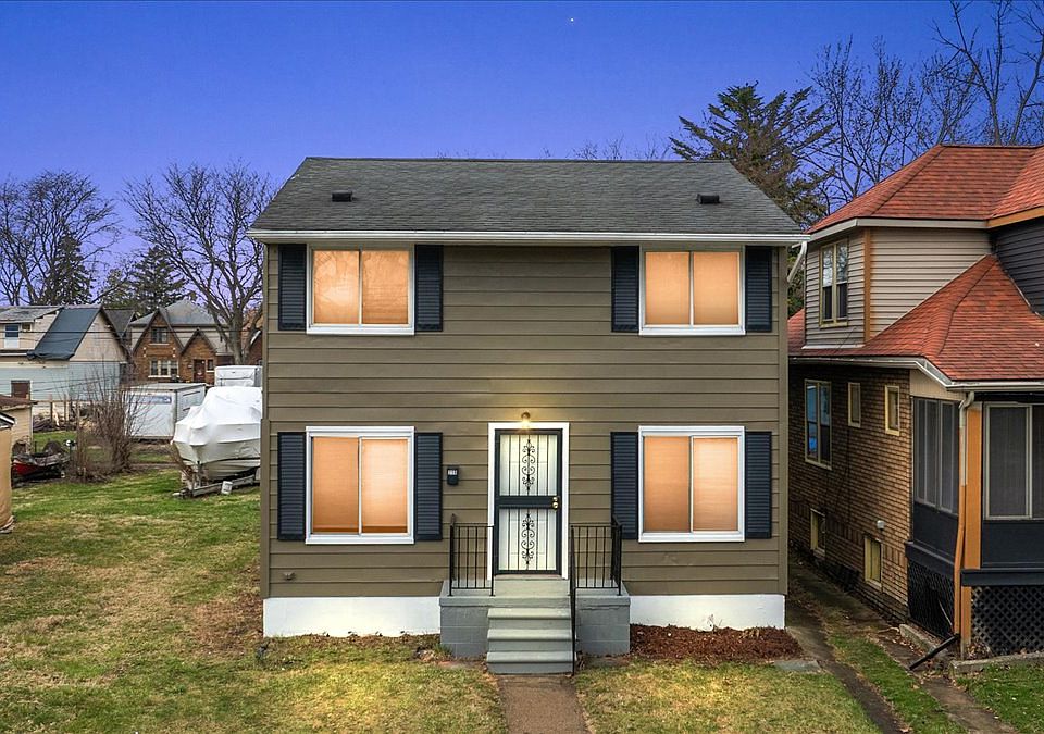 1st image of 219 Ashland St