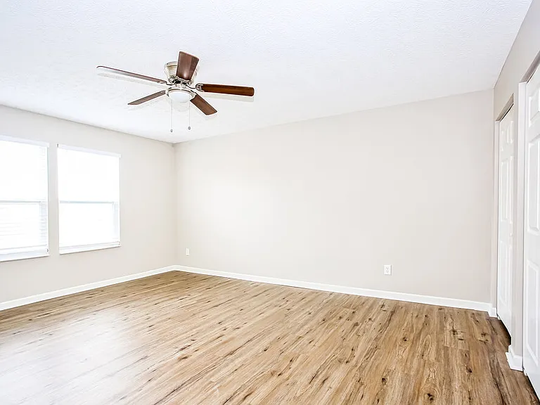 6322 Bellinger Dr — Photo 11