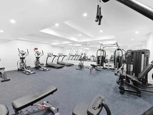 2183 3rd Avenue image 5 of 6