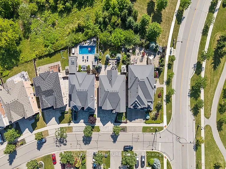 9 William Bowes Blvd — Photo 36