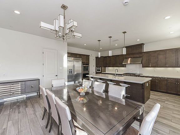 3rd image of 138 Big Bend Way