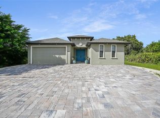 237 Albatross Rd, Rotonda West, FL 33947