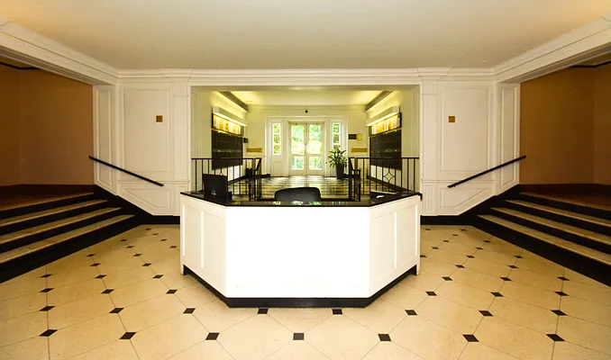 Sold by Re/Max In The City | media 17