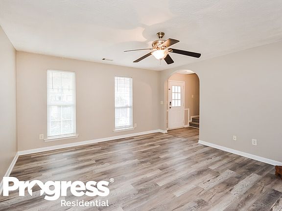 5th image of 2611 Essex Ct SE