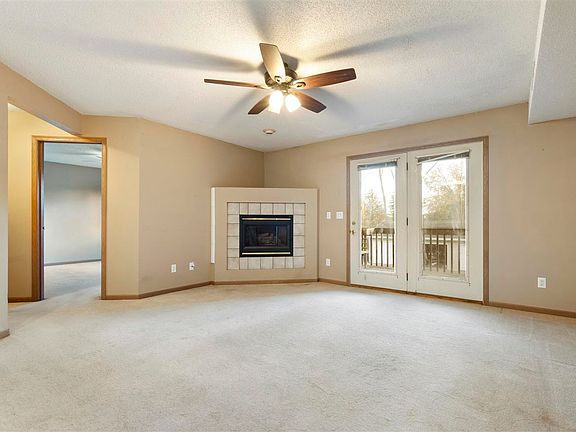5th image of 110 Shannon Dr Unit 6