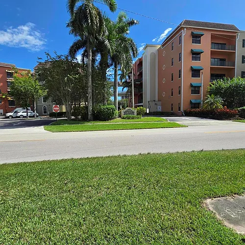 1640 Presidential Way Photo 1 1640 Presidential Way Photo 1