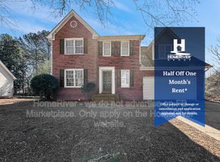 1890 Tree Brooke Ln, Snellville, GA