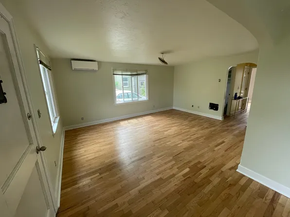 (undisclosed Address), Eugene, OR 97402