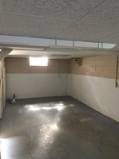 1st image of 20474 Beaufait St
