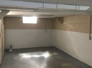 20474 Beaufait St, Harper Woods, MI 48225