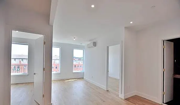 Rented by Artur Gutman, LREB | media 2