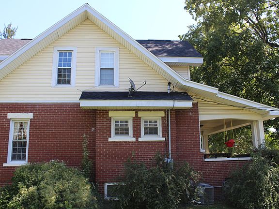 5th image of 313 E Main St
