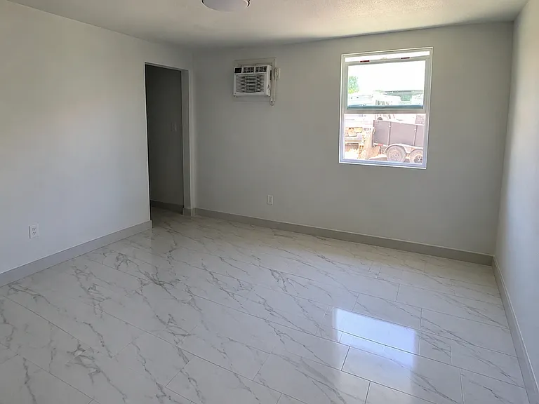 344 W Whites Bridge Ave #3 — Photo 10