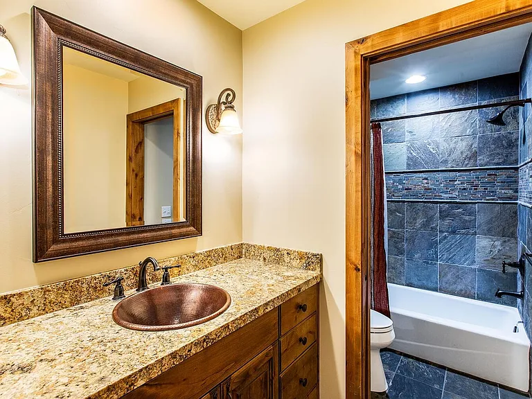 2689 Holiday Ranch Loop Rd — Photo 23