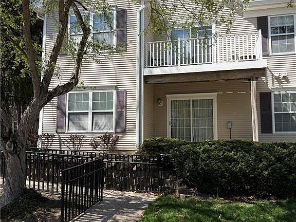 4th image of 1001 Cypress Ln #1