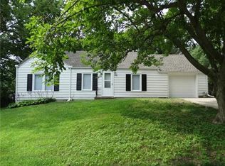 5303 NE 47th St, Kansas City, MO 64117