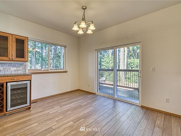 5th image of 2306 195th Ave SW