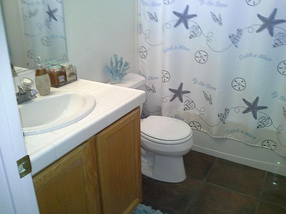 3rd image of 7686 S Trumpet Vine Ave