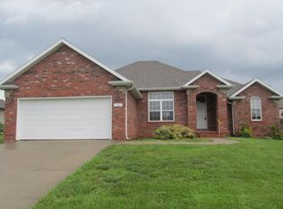 1103 E Lloyd St, Ozark, MO 65721