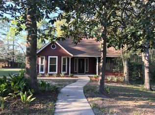 9300 Blueberry Dr, Ocean Springs, MS 39564