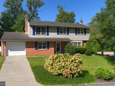 111 Juniper Dr, Camp Hill, PA, 17011