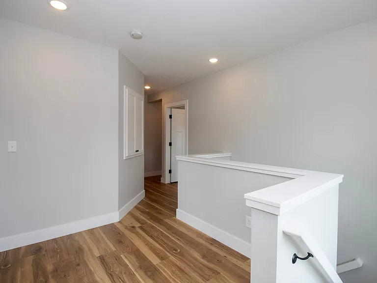 105 E Paradise St — Photo 21