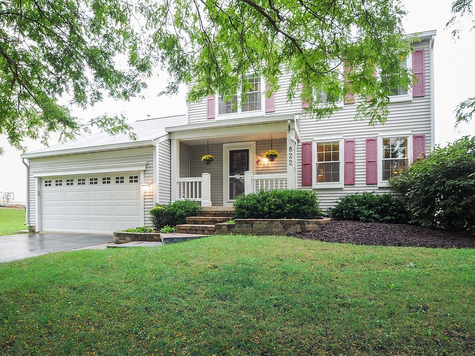 1st image of 822 Fieldstone Dr
