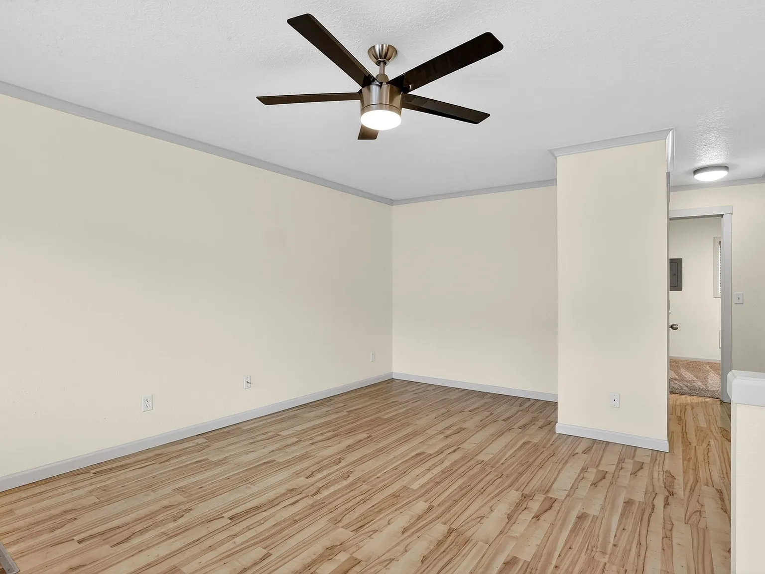 2 bed, 750 sqft, $1,650 — Photo 4