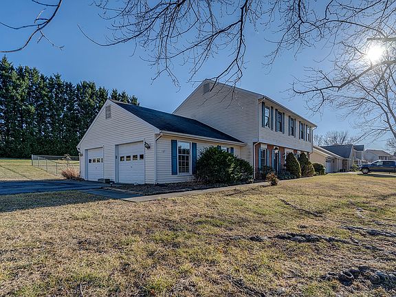2nd image of 5512 Winesap Dr