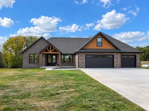 4411 S 154th Road, Bolivar, MO 65613