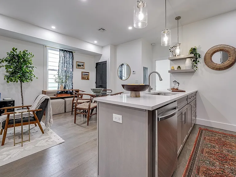 258 Sherman Ave #2 — Photo 9