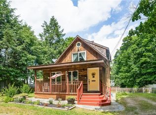 15B W High St, East Hampton, CT 06424