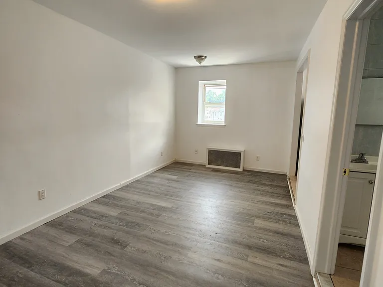 10 Brighton Ave #2 — Photo 7