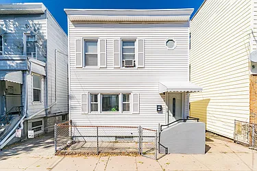 164 Hopkins Avenue