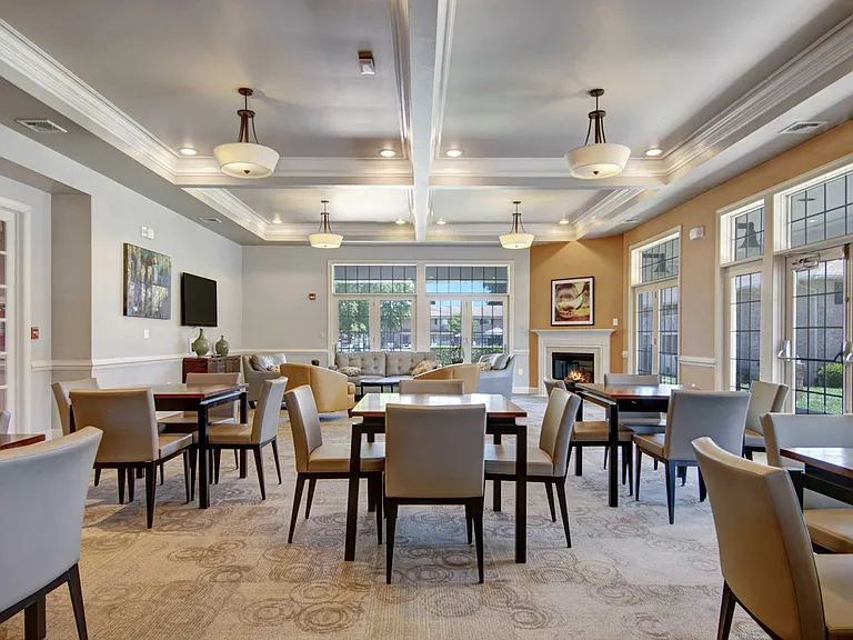 Golf Club Apartments — Photo 19