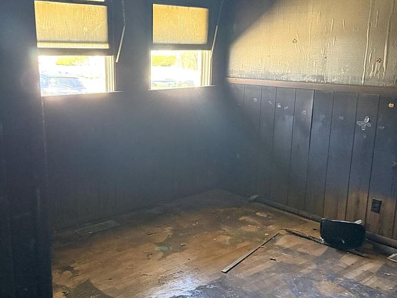 4th image of 109 Bradley Dr
