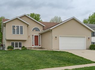 2920 Monroe Dr NW, Rochester, MN 55901