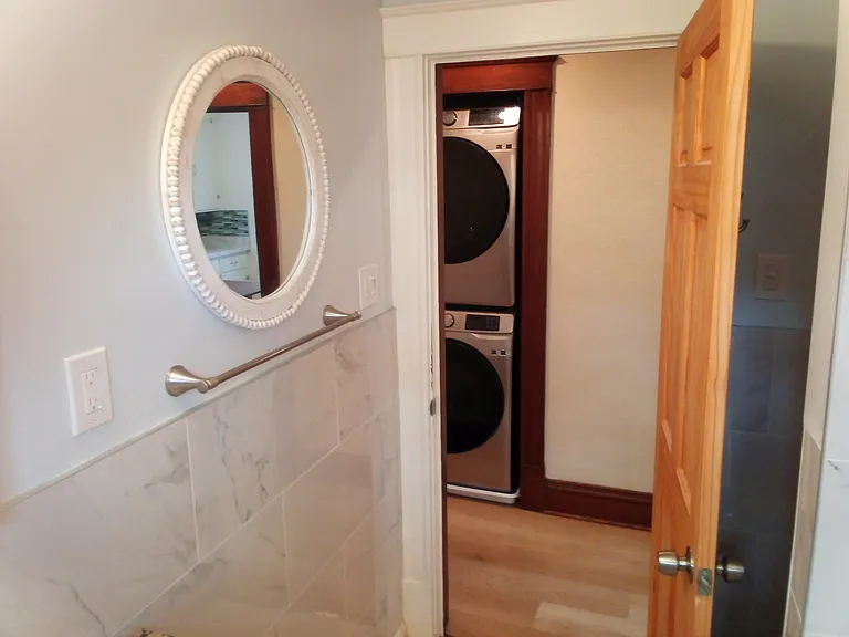 548 10th St #2 — Photo 12