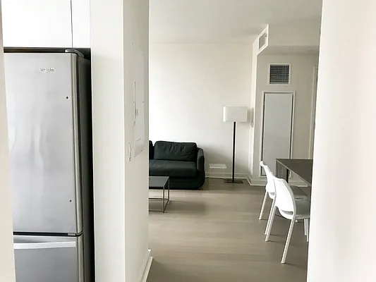 Rented by NY Living Solutions | media 9