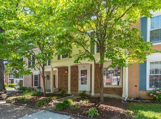 5484 Safe Harbor Ct, Fairfax, VA 22032
