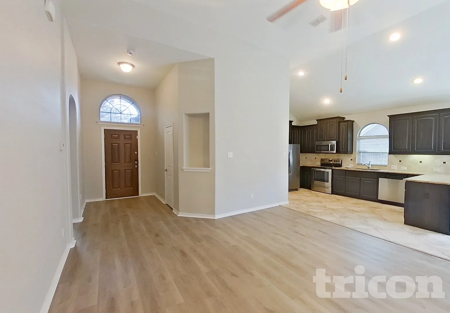 2933 Saddle Creek Drive Fort Worth TX — Photo 4