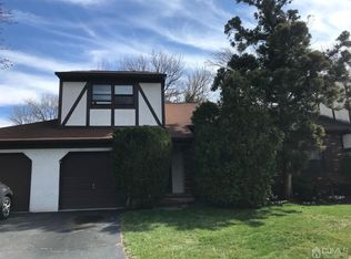 25 Cheltenham Pl #25, Sayreville, NJ 08872
