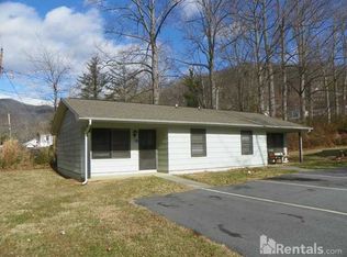 4 Aqua Dr #A, Black Mountain, NC 28711