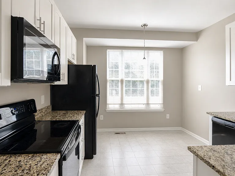 44190 Mossy Brook Sq — Photo 11